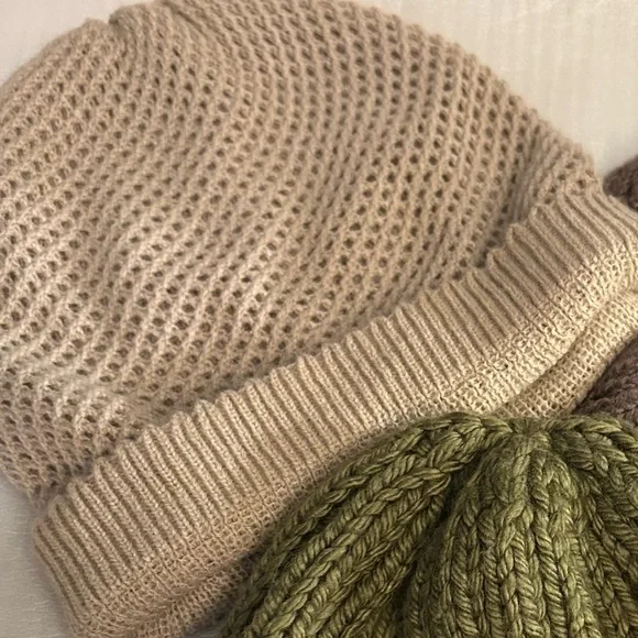 Womens Textured Knit Patterned Beanies Hats - Picture 3 of 8